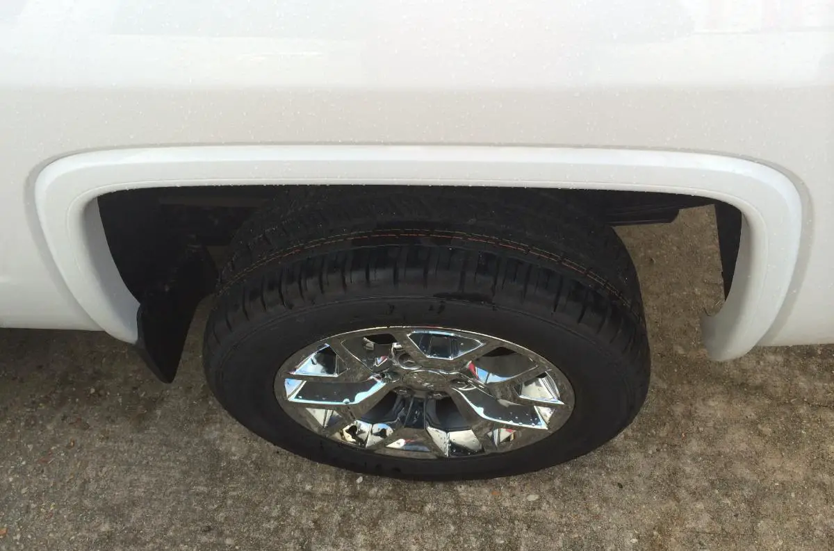 Sierra Painted Fender / Wheel Arch Moldings 20142018 Silverado