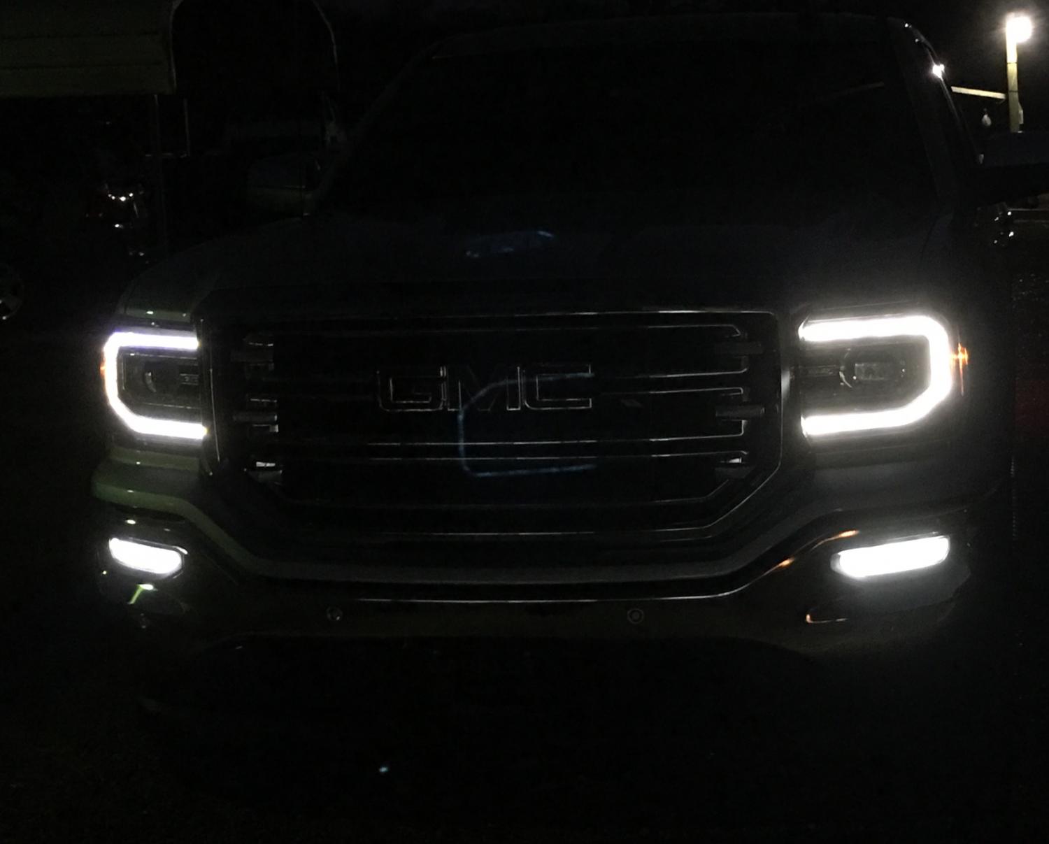Intellibeam headlight feature 2014 2019 Silverado & Sierra GM