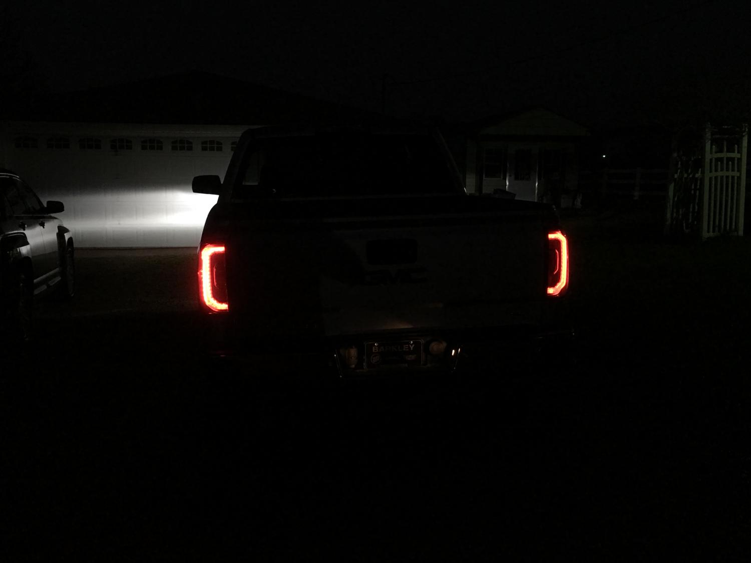 Intellibeam headlight feature 2014 2019 Silverado & Sierra
