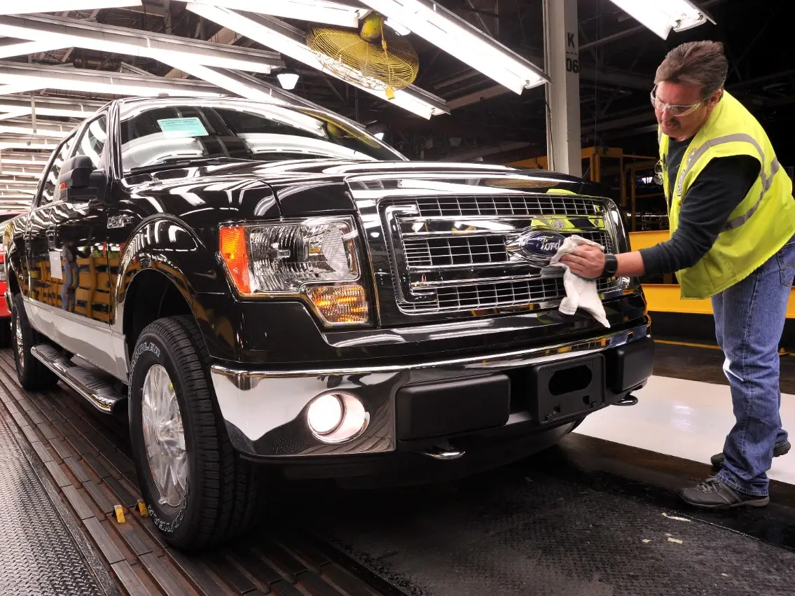More information about "UAW Gives Ford 5-day Strike Notice on F-150 Plant"