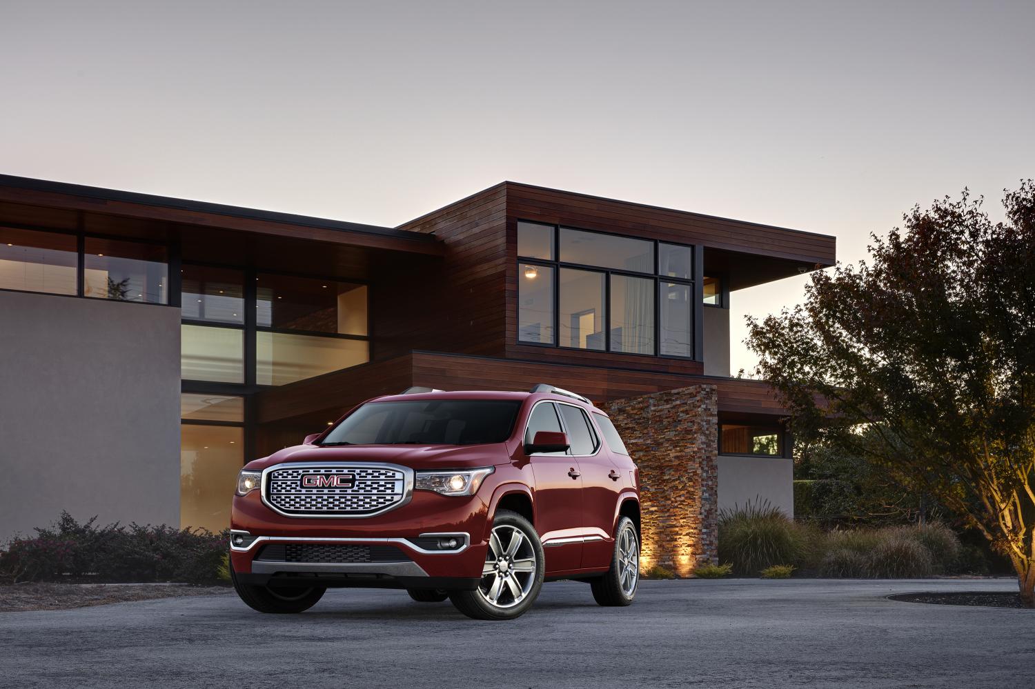 More information about "GMC’s All-New 2017 Acadia Goes Smaller, Lighter, Better"