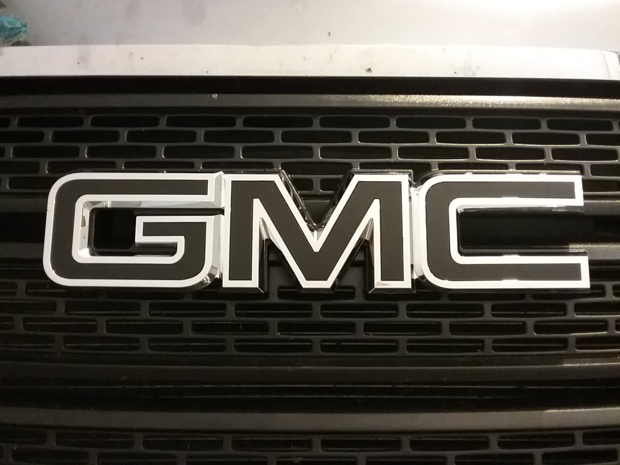 Plasti Dip GMC emblems