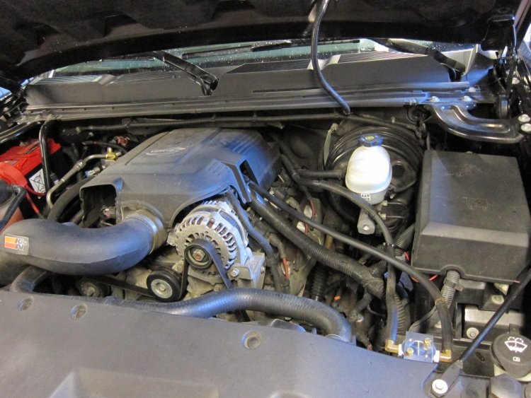 Silverado, oil catch can install (2).JPG