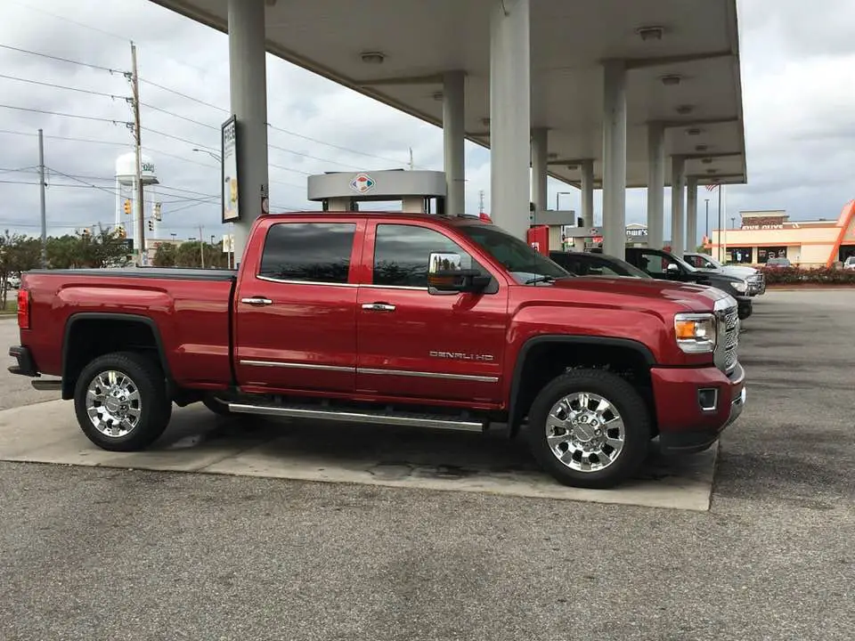 2018 GMC Sierra Denali 2500HD CC 6.0