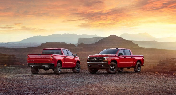 2019-Chevrolet-Silverado-003.jpg