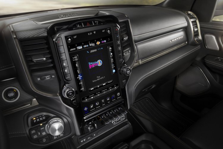 2019-Ram-1500-31.jpg