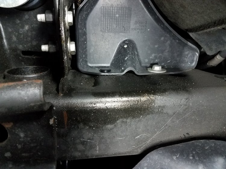 oil leak 2.jpg