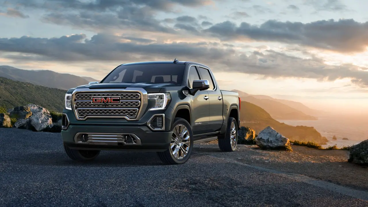 2019-GMC-Sierra-Denali-001.jpg