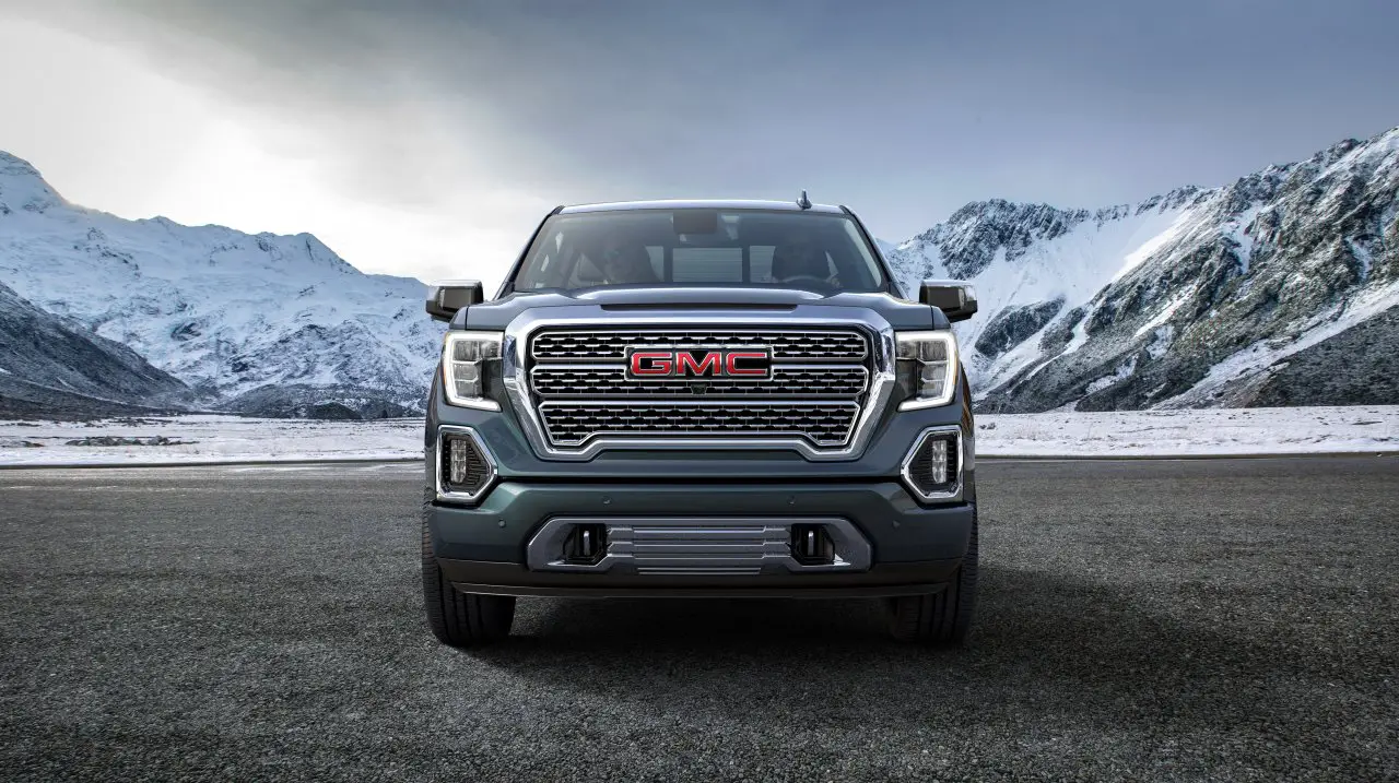 2019-GMC-Sierra-Denali-003.jpg