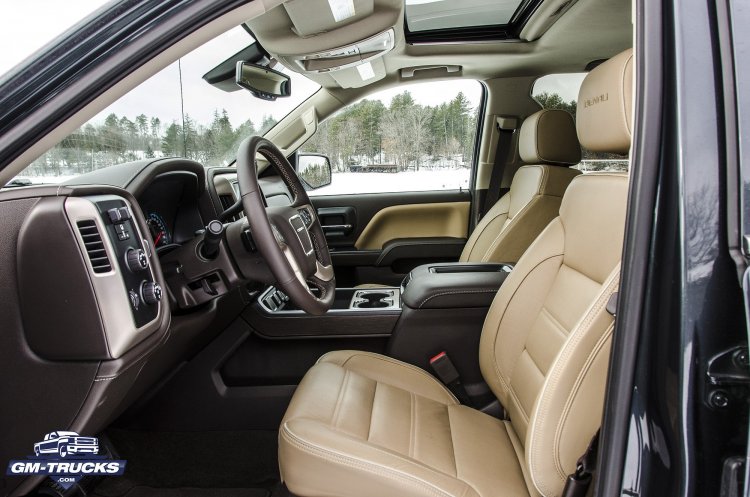 2018_Sierra_Denali_Review_Interior_06.jpg