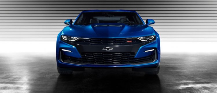 2019-Chevrolet-CamaroSS-004.jpg