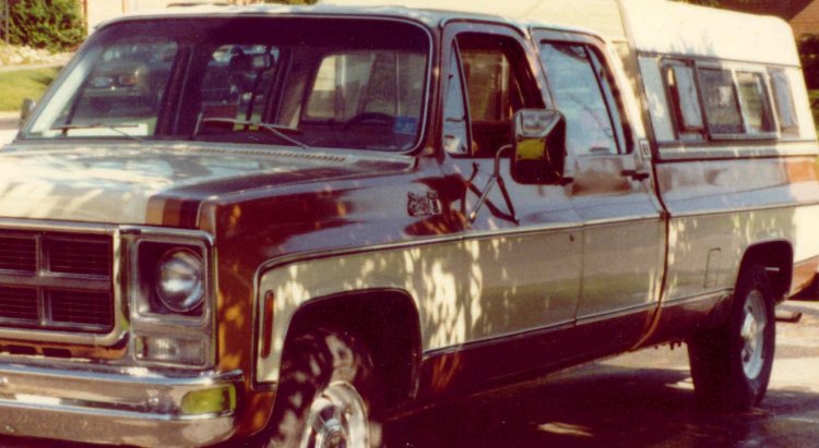 5acbfba899d64_79CrewCab-Copy.thumb.jpg.e12a529e7ee7ae3fb41ca16280eb1f1a.jpg
