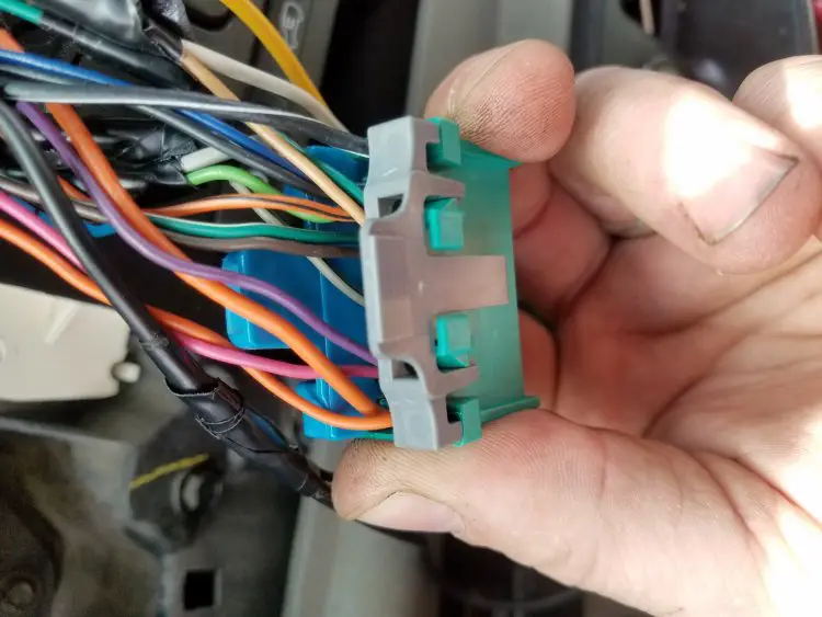 BOSE speaker system: need Wiring diagram please. - 1999-2013 Silverado