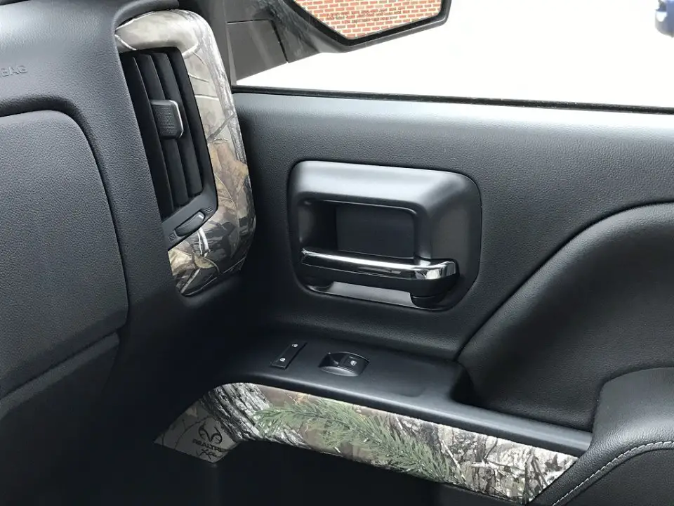 Realtree Interior 9.jpg