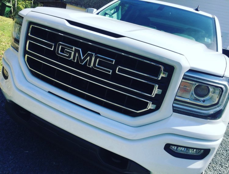 truck grill.JPG