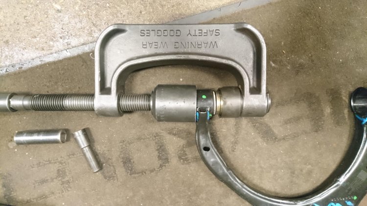 bushings4.thumb.JPG.ad8f310e3dc11bf1248fae7fa5ef09f3.JPG
