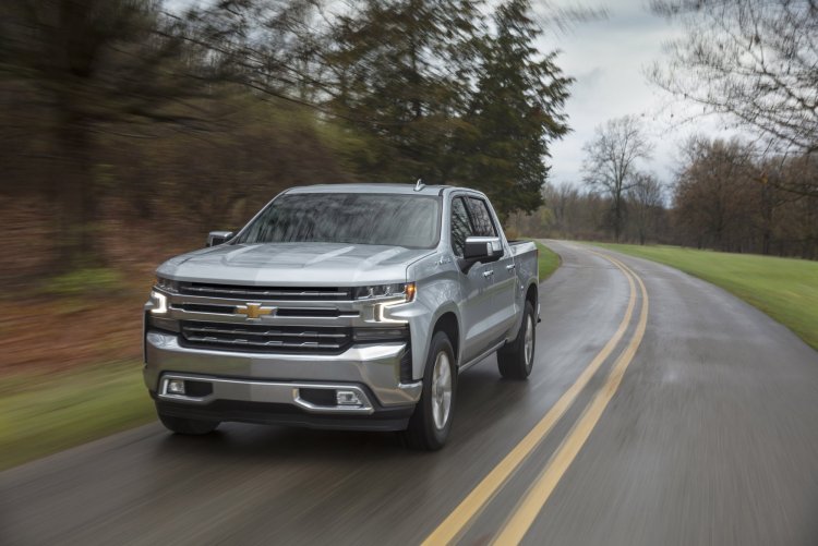 2019-Chevrolet-Silverado-LTZ-028.jpg