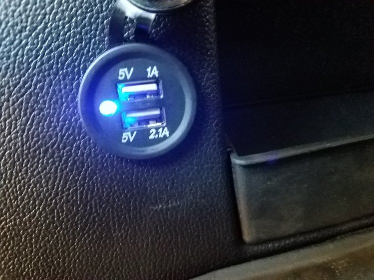 dual usb adapter2.jpg