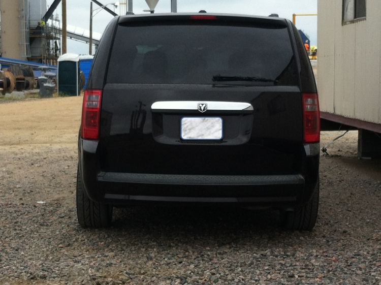 van with fuzzed out plate.png