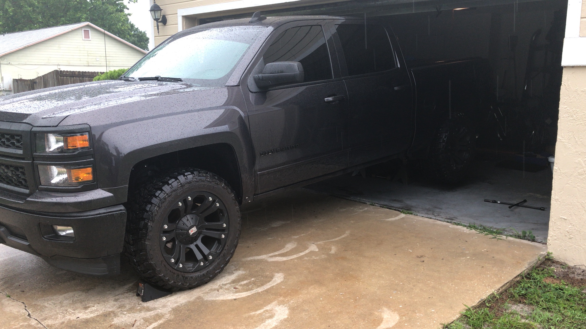 Black Wheels With Graphite Metallic Paint Color? 20142018 Silverado