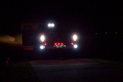 5b38f6686304f_bulightsonreartruck1.JPG.a1ab2636f89ae6e20d29b2808187c444.JPG