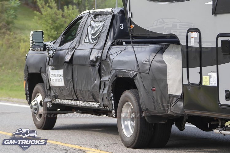 GMC.HD.LEDs.g06.KGP.ed.jpg