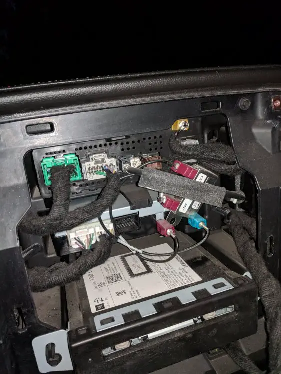 Replacing 2.0 HMI module with 2.5 HMI module to add CarPlay/Android