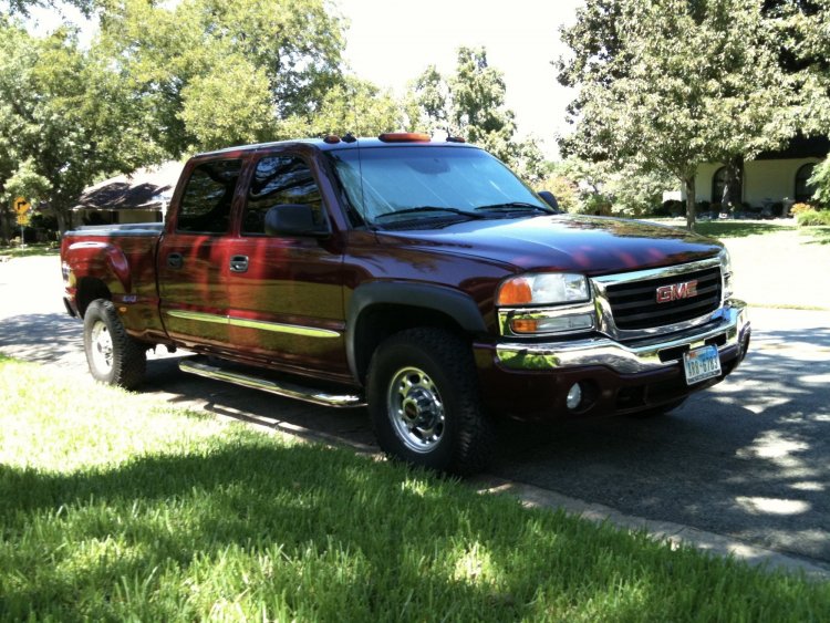 2003 GMC 1500HD SLT Quadrasteer.jpg