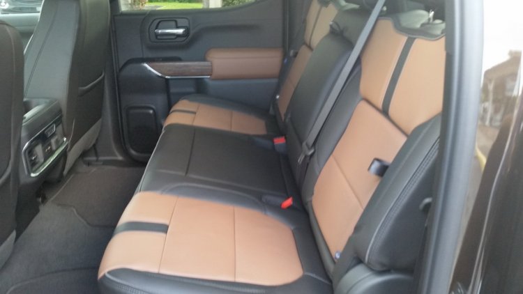 InteriorR.jpg