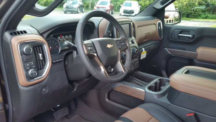 InteriorF.jpg