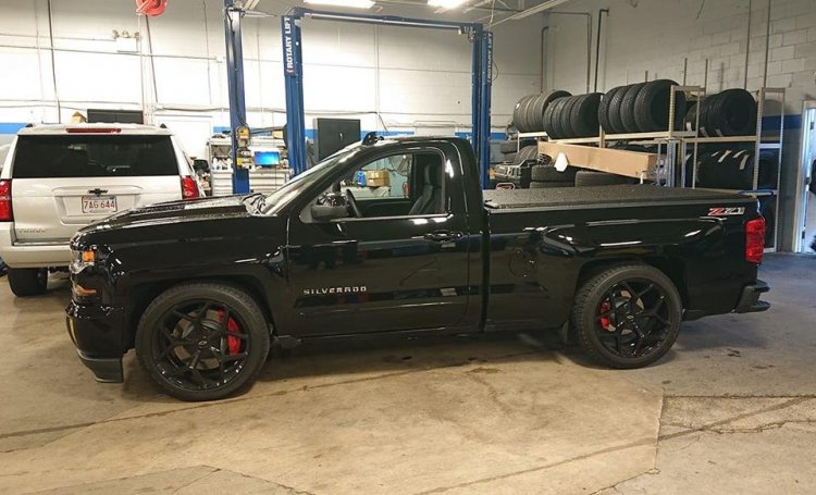 redcaliperstruck.thumb.jpg.3e649cfff0a37dbb105c320cc6bca3eb.jpg