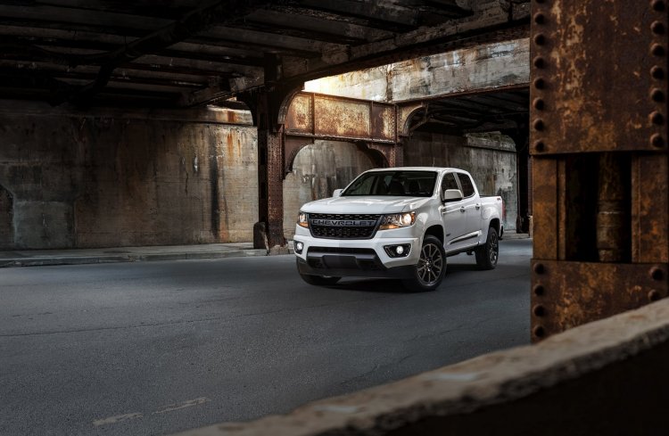 2019-Chevrolet-Colorado-RST-013.jpg