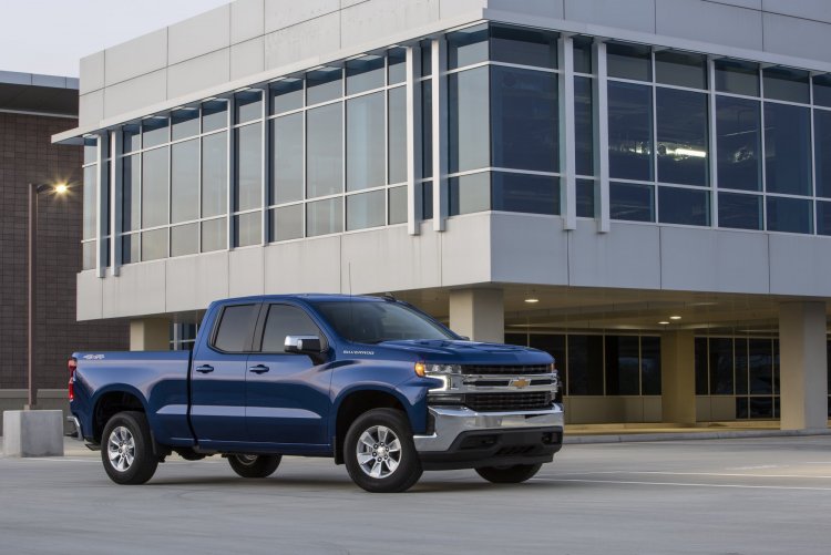 2019-Chevrolet-Silverado-Turbo-103.jpg