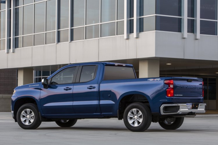 2019-Chevrolet-Silverado-Turbo-106.jpg