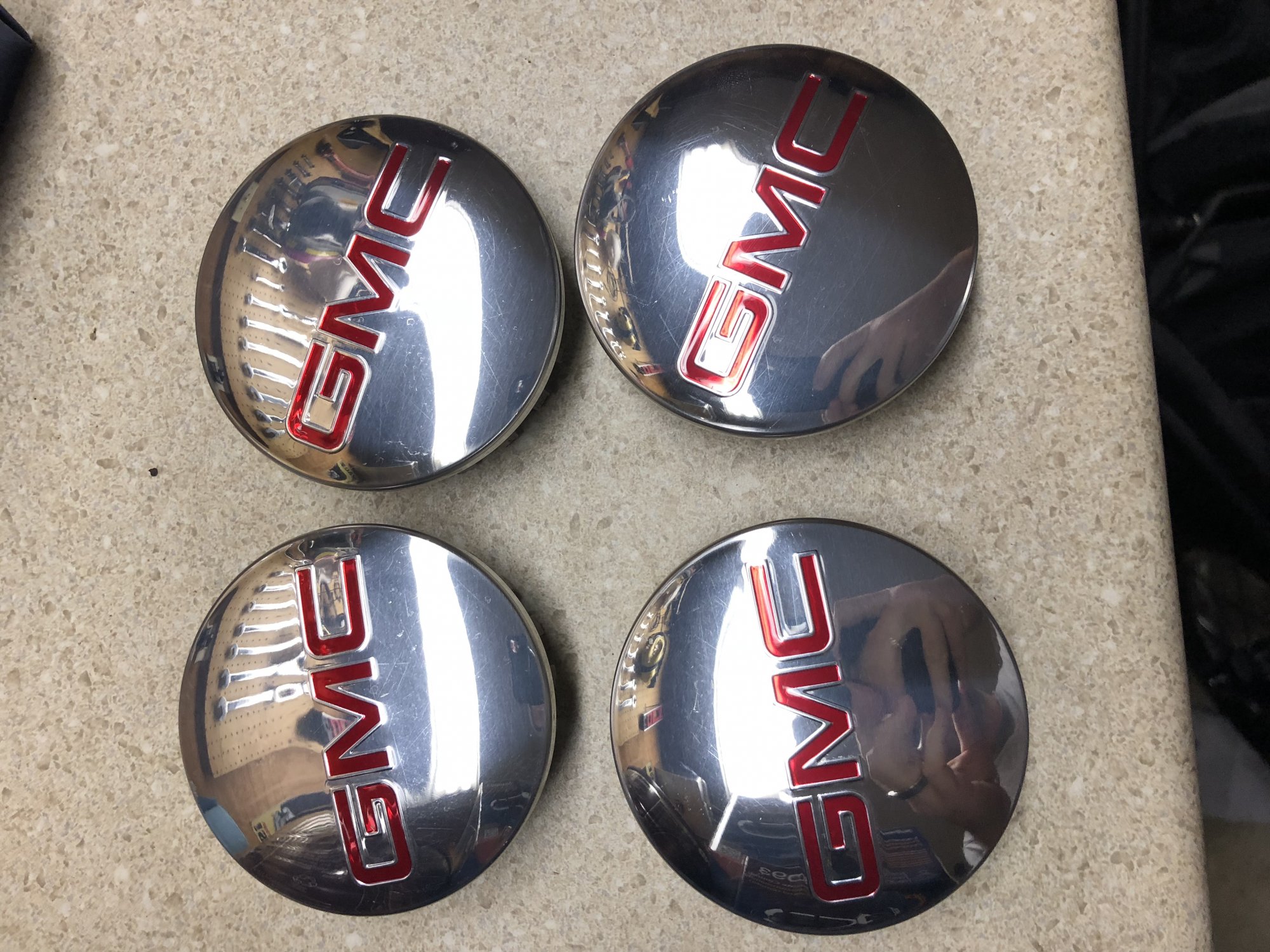 4 GMC OEM Center Caps 22837060 For Sale/Wanted