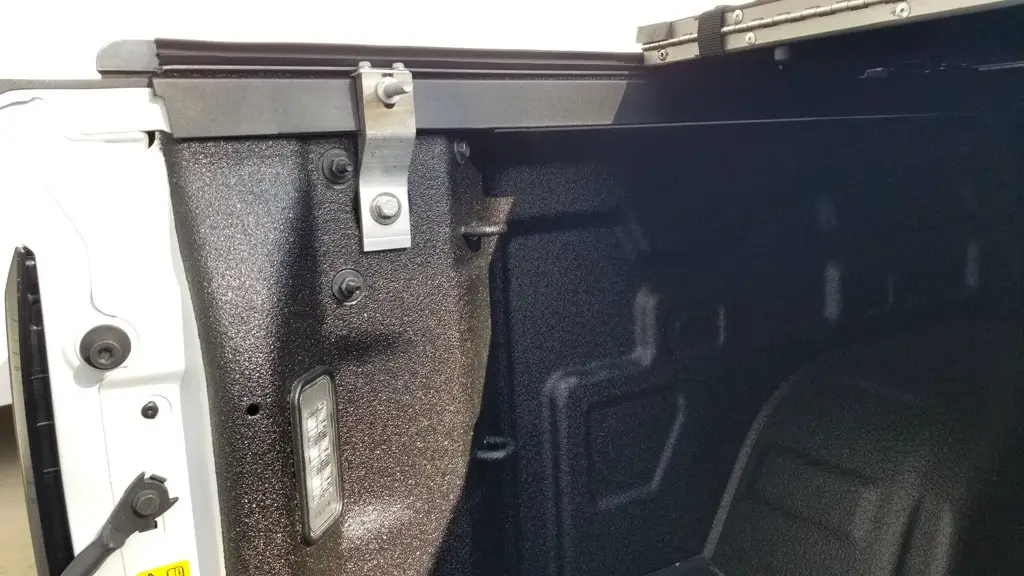 Tonneau vs. Grab Handle 20192025 Chevy Silverado & GMC Sierra Mods