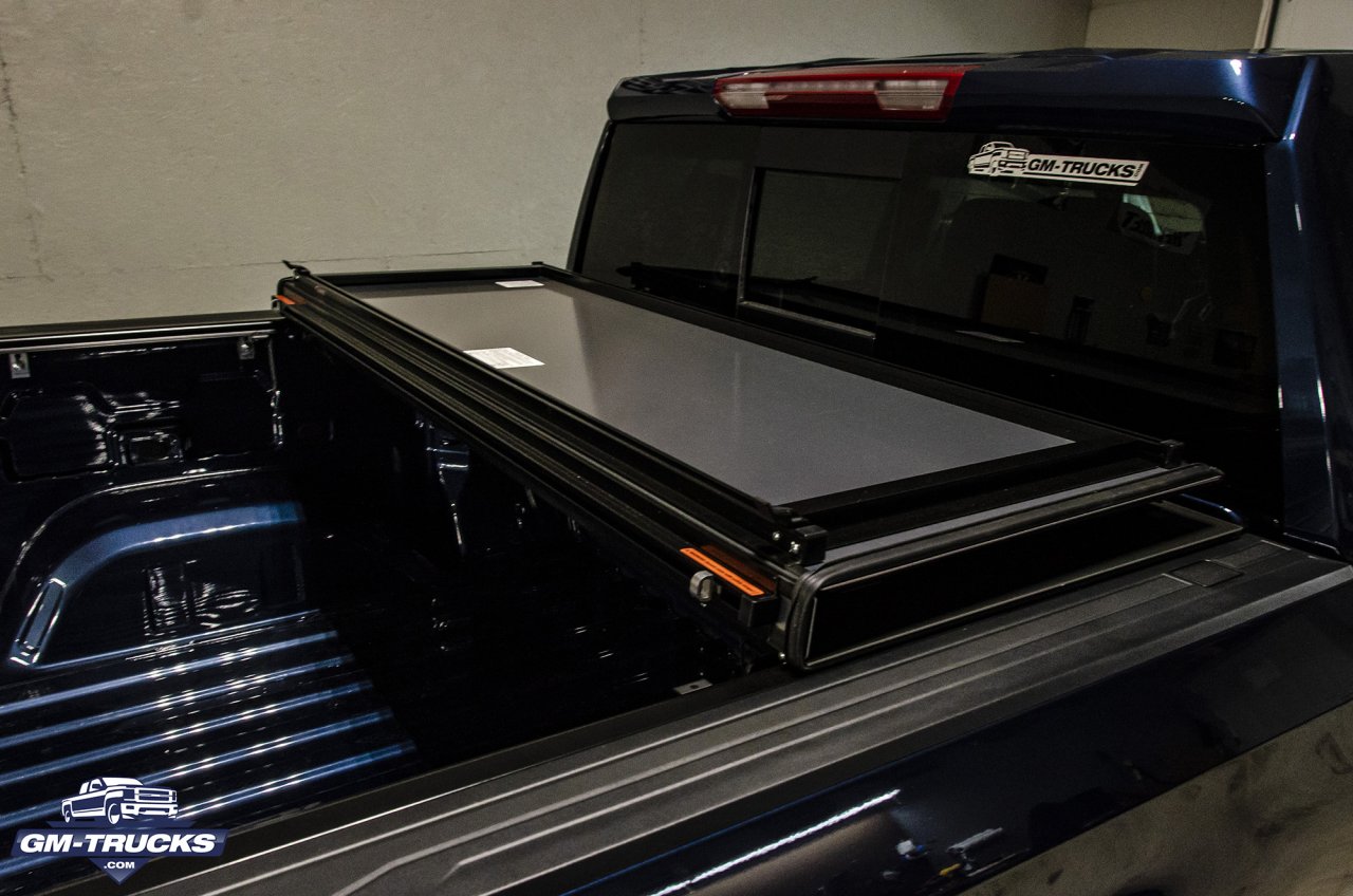 Installed: Agri-Cover LOMAX Hard Tri-Fold Tonneau Cover