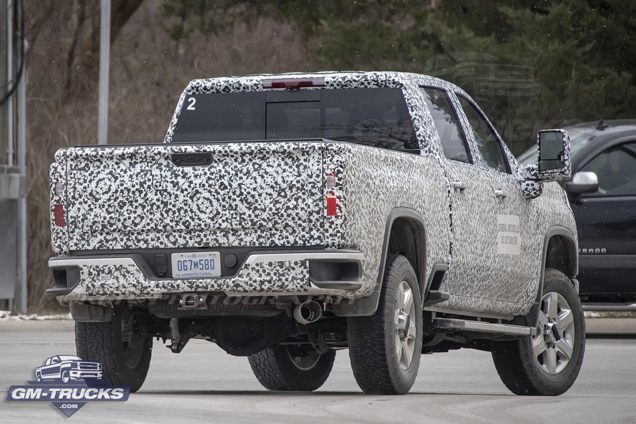 2020 Silverado HD Photographed With Almost No Camo