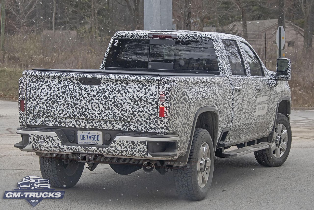 2020 Silverado HD Photographed With Almost No Camo