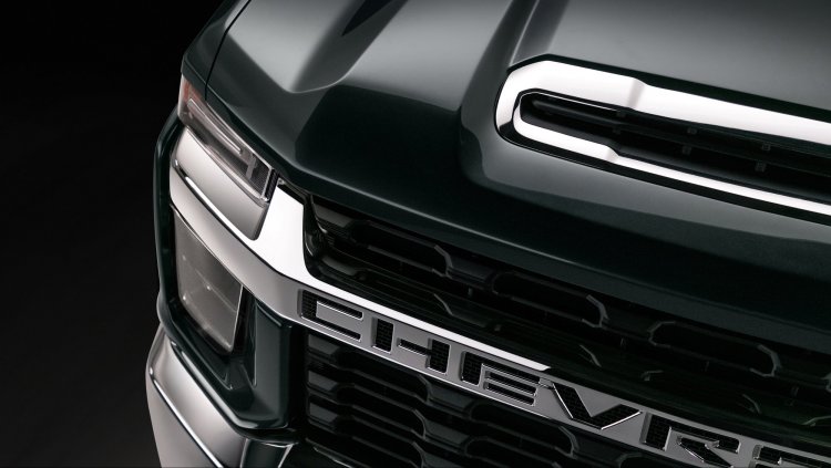 2020_Chevy_Silverado_HD_6.jpg