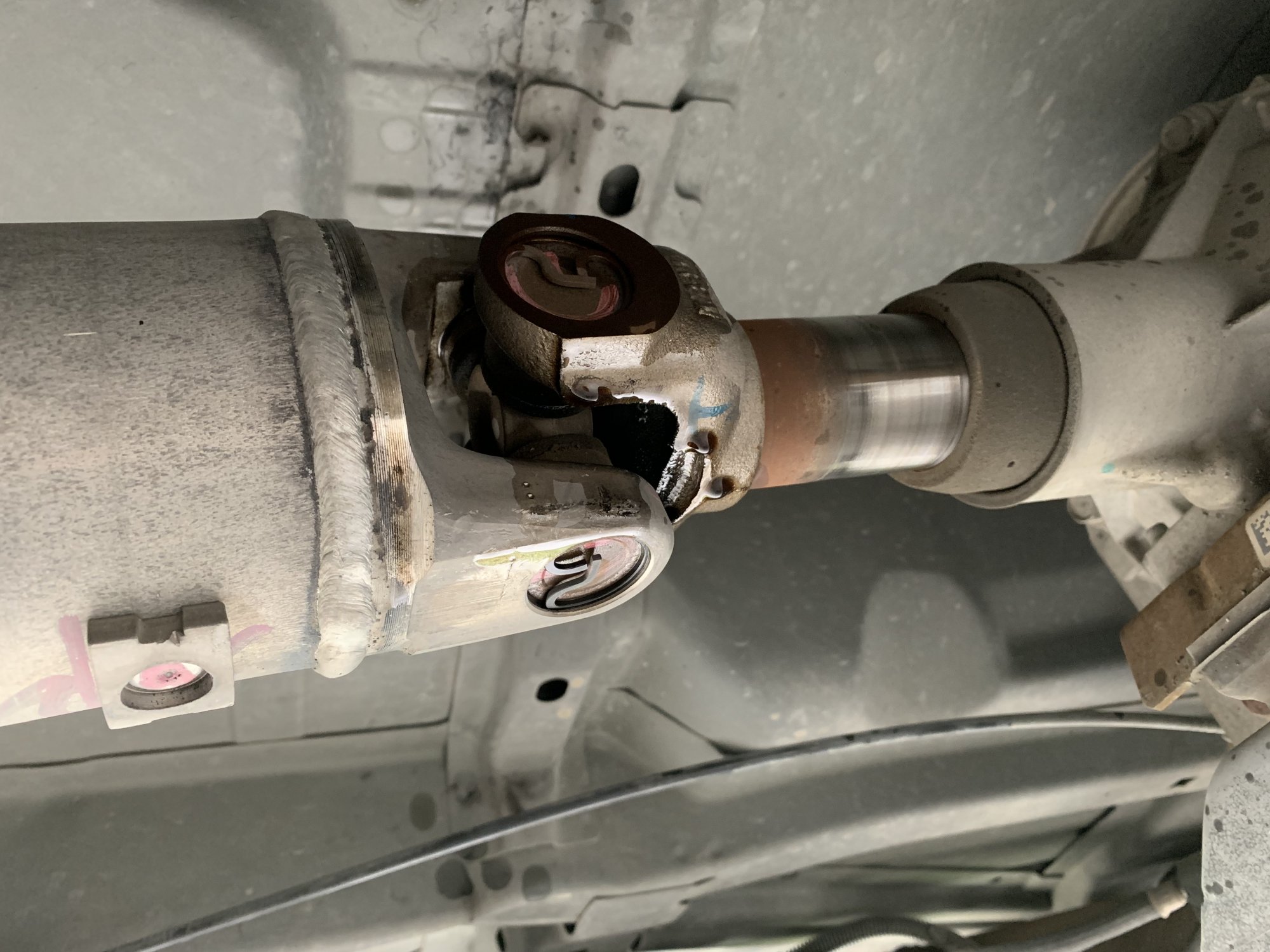 Slip Yoke Weeping AT Fuild 20142019 Engine, Driveline, & Exhaust