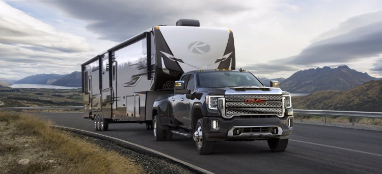 2020-GMC-Sierra-3500HD-Denali-001.jpg