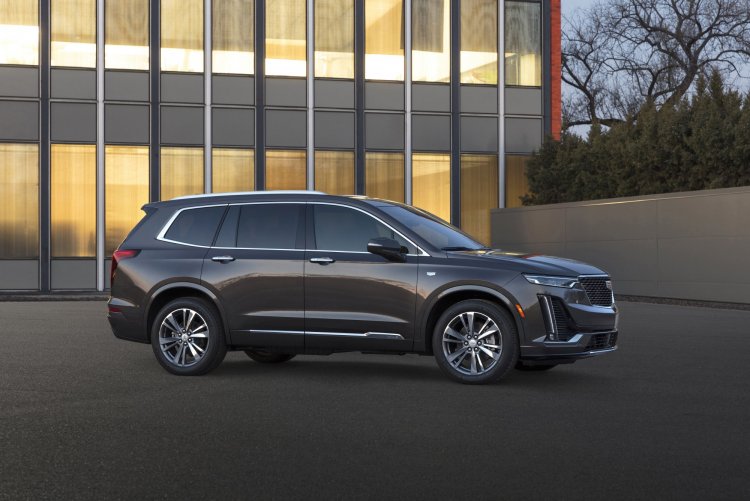 2020-Cadillac-XT6-Luxury-016 (1).jpg