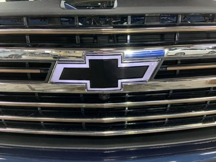 GM Accessory Illuminated Front Bowtie Install 20192025 Chevy