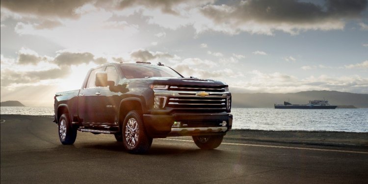 2020-Chevrolet-Silverado-2500HD-HighCountry-012.jpg