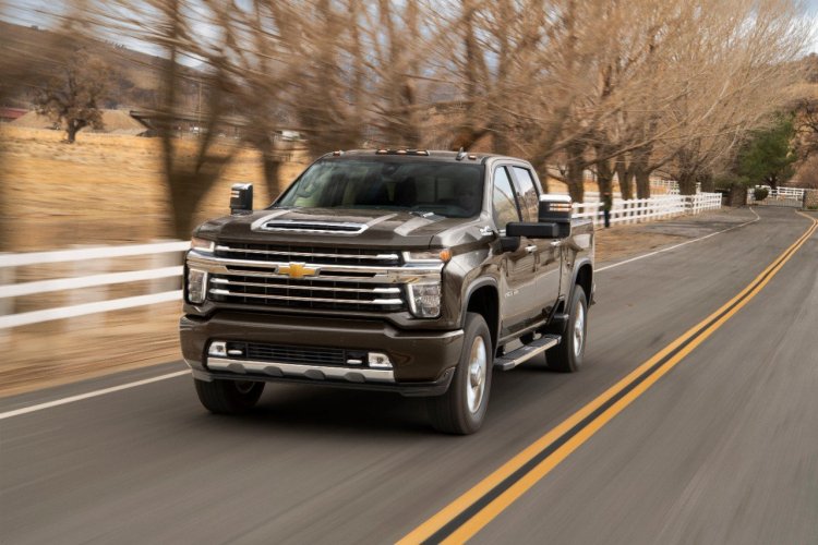 2020-Chevrolet-Silverado-2500HD-HighCountry-023.jpg