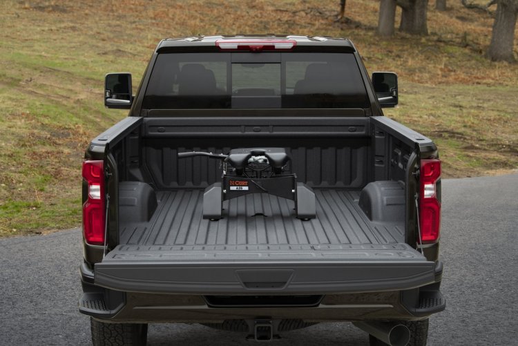2020-Chevrolet-Silverado-2500HD-HighCountry-030.jpg