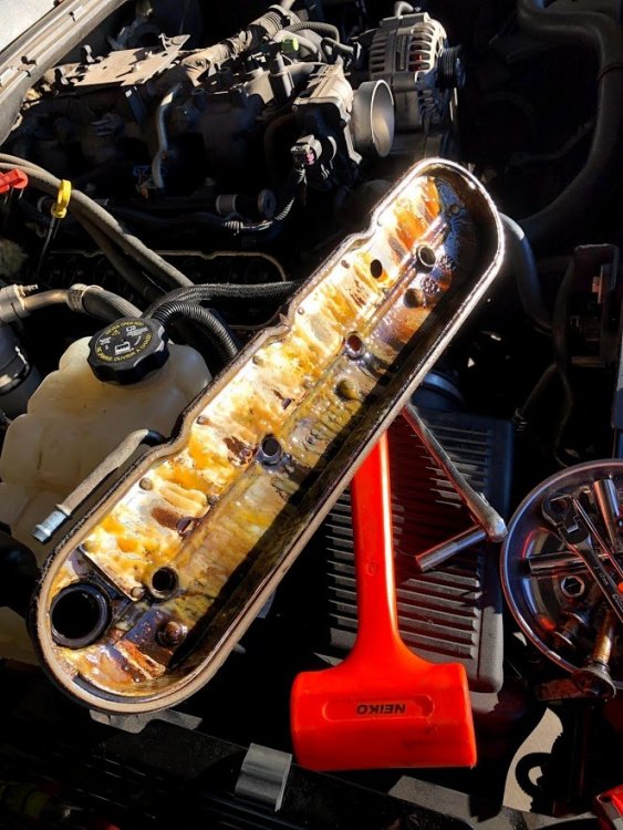VALVE COVER.jpg