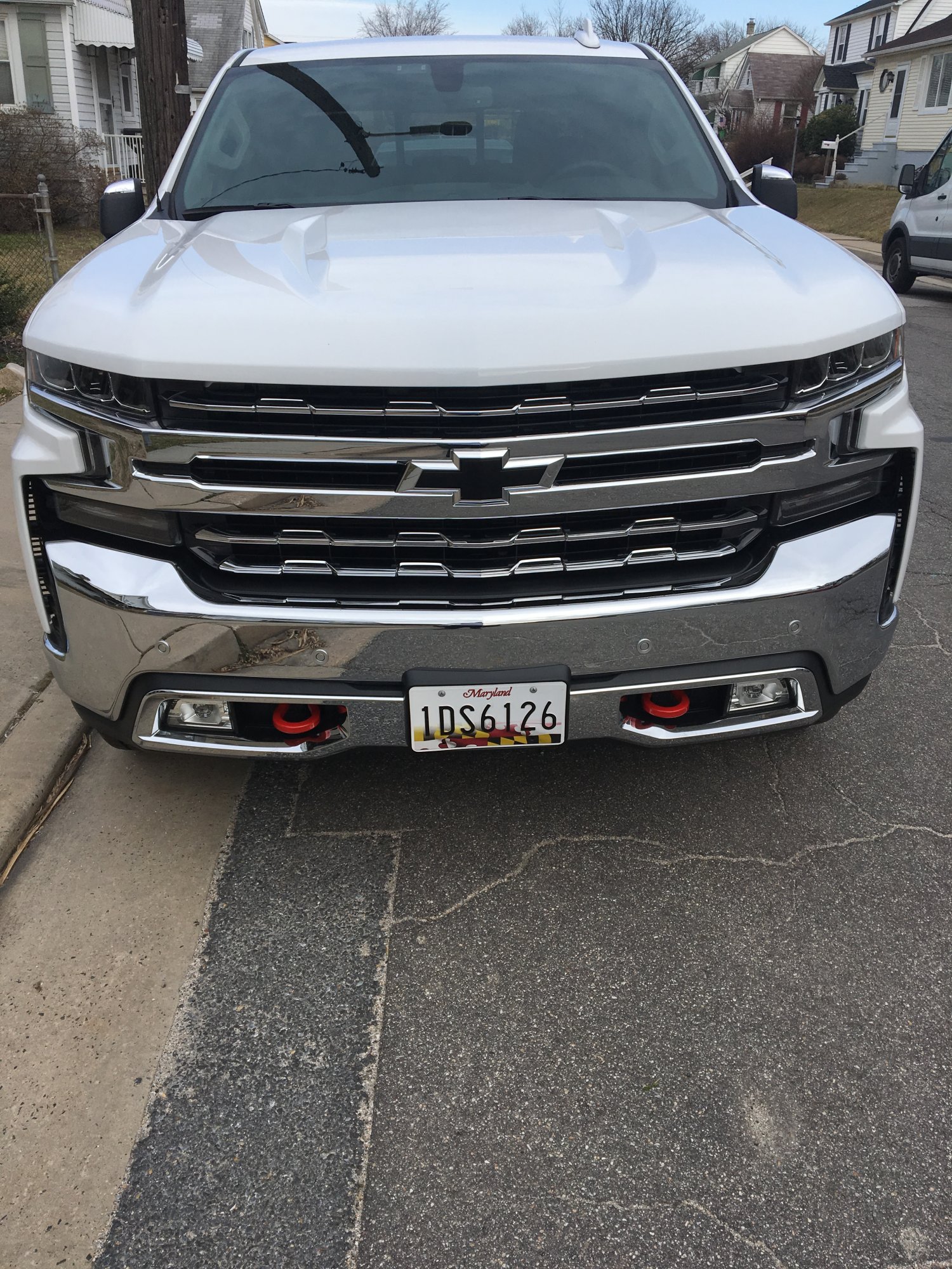 Red tow hooks - 2019-2025 Chevy Silverado & GMC Sierra Mods 