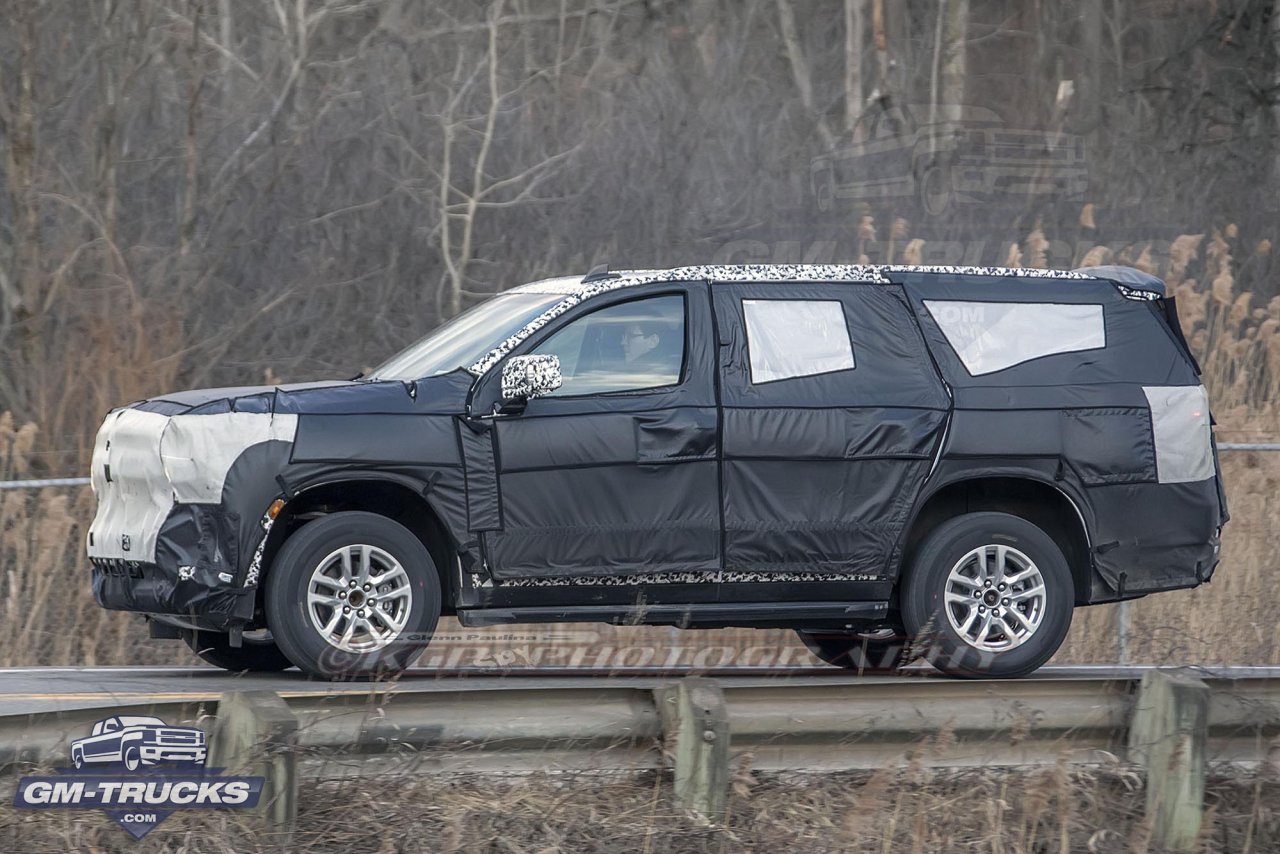 2020 Suburban, Tahoe, & Yukon Pre-Production Mules Caught Using Production Lighting